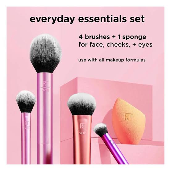 real techniques everyday essentials set